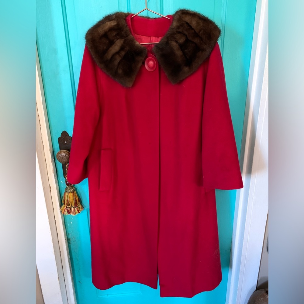 Vintage 1920’s Red Coat with Mink Trim cruella Halloween